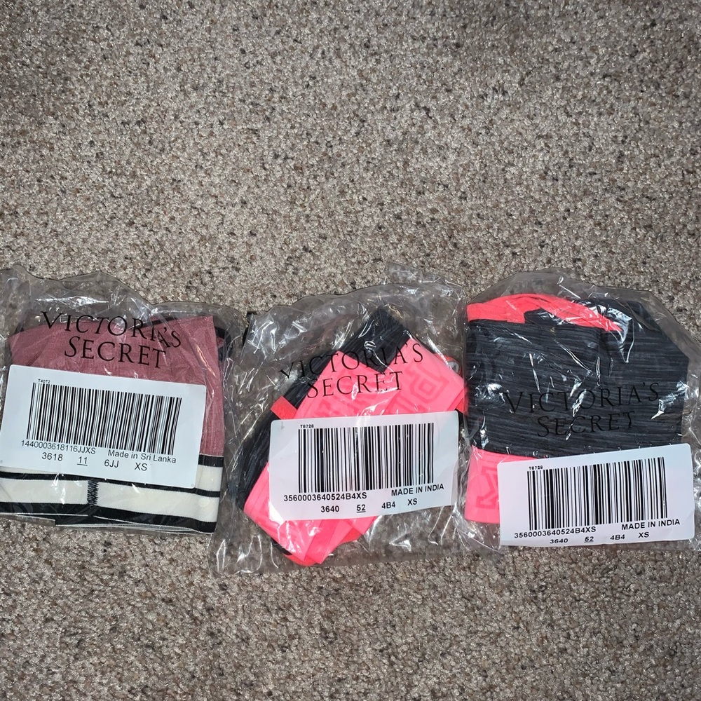 VS pink panties, brand new!